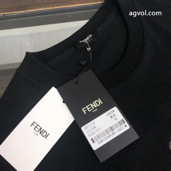 お手頃価格 海外限定! 柔らかい色調半袖TシャツFENDIスーパー コピー 安心 2