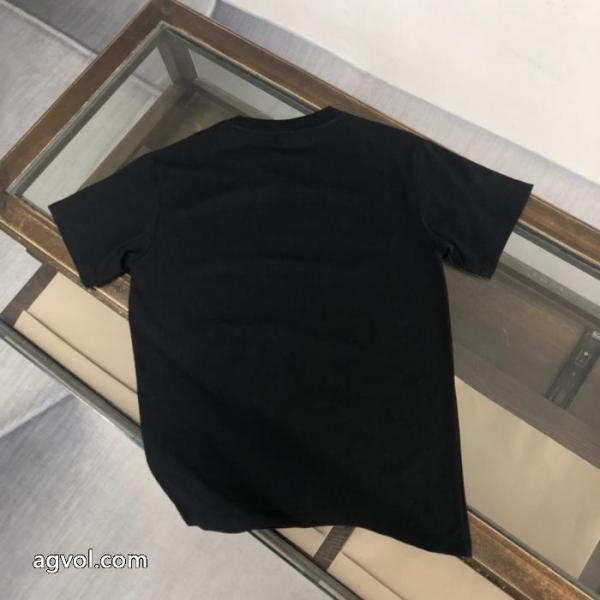 お手頃価格 海外限定! 柔らかい色調半袖TシャツFENDIスーパー コピー 安心 4