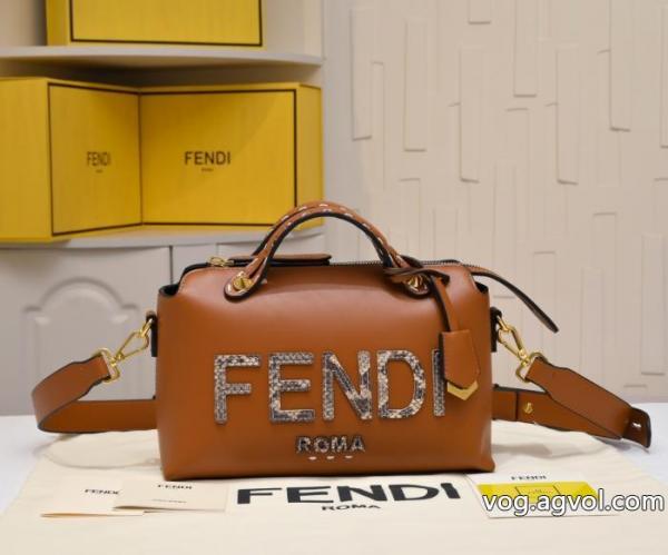 バッグ今季人気絶大 お洒落な存在感  今季爆発的な人気ブランド 通販店FENDI 0 
