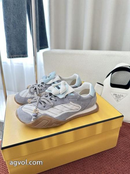 品質保証安い 年末で限定アイテム 2026春夏トレンド押さえておきたいブランド 通販 激安スニーカーFENDI.. 4