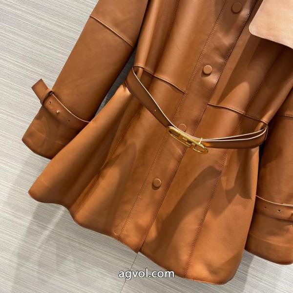 コート気品たっぷり 希少入荷 目につくブランド コピー s 級FENDI. 5