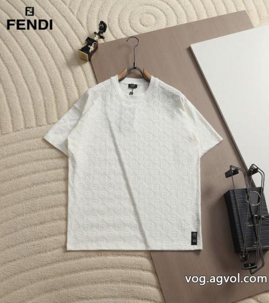 通販 ブランド半袖TシャツFENDI今シーズン注目のアイテム 最新人気話題沸騰中 人気急上昇中 0