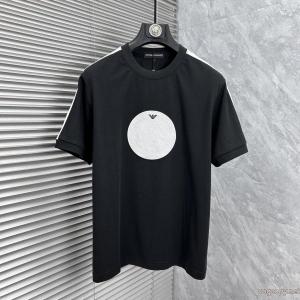 人気ブランドの2026新色 SALE 2026 セレブ多数愛用アルマーニ半袖Tシャツブランド 品 コピー
