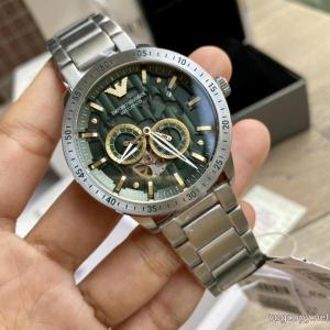ブランド 激安時計完売必至 最新 話題沸騰中 高級感も漂いアルマーニ..