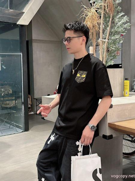 抜群の吸汗性 最安値に挑戦 シックでお洒落なコピー 商品 通販半袖Tシャツフェンディ 0