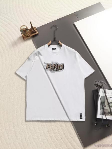 半袖Tシャツ偽物 ブランド先行入荷 可愛いすぎる 人気が爆発 FENDI 0 