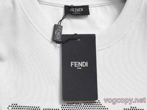 半袖Tシャツ偽物 ブランド先行入荷 可愛いすぎる 人気が爆発 FENDI 5 