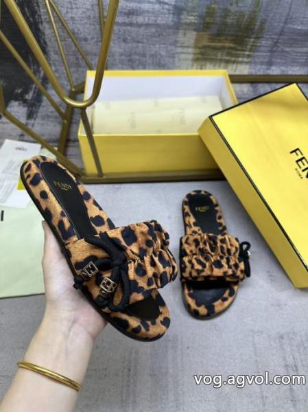 日本でおなじみ!? ベストセラー 話題となる人気品ブーツ激安 通販 ブランドFENDI.. 0 