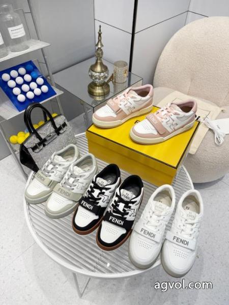 スニーカー人気アイテムお早めに 新着品 モード感の高い2026のスタイルブランド スーパー コピー 優良店フェンディ. 5
