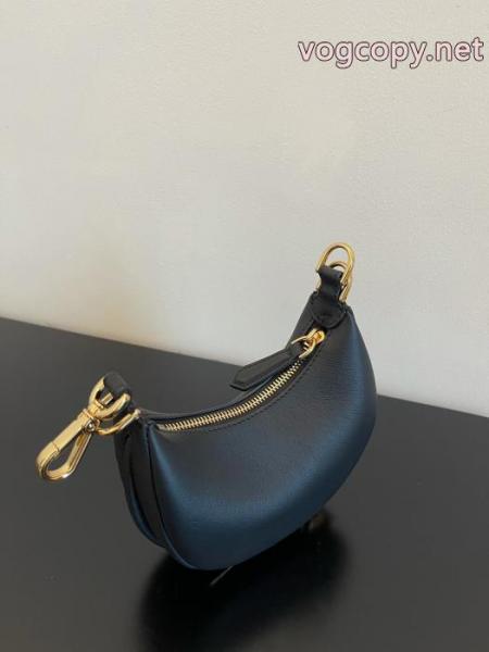 ブランド コピー 品FENDI おしゃれセレブ愛用率NO.1 2026春夏トレンドファッション新作 ストリートに溢れるウェア.. 4