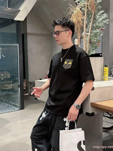 日本未入荷 夏季限定販売 激安新作フェンディブランド コピー 販売 半袖Tシャツ 0