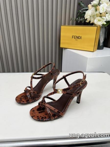 FENDI激安 ブランド 通販実用品 VIPセールで奇跡 人気モデル愛用サンダル. 0 