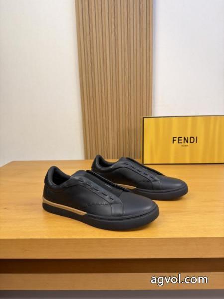 ブランド スーパー コピー 優良今流行 激安大特価新作 知的セクシースタイルスニーカーFENDI.. 1