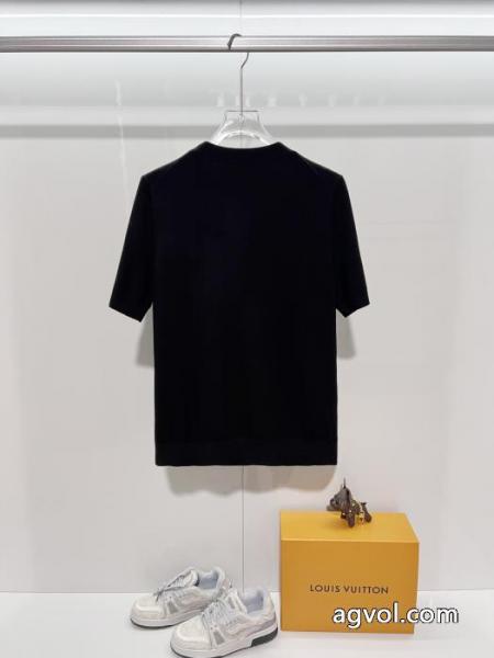 先行予約販売 2026話題となる 最新の品激安 通販 専門店半袖TシャツFENDI 5 