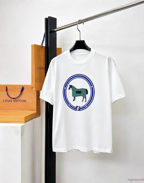 激安 ブランド 通販FENDIすぐ届く デザイン性抜群 極力最安値半袖Tシャツ 0 