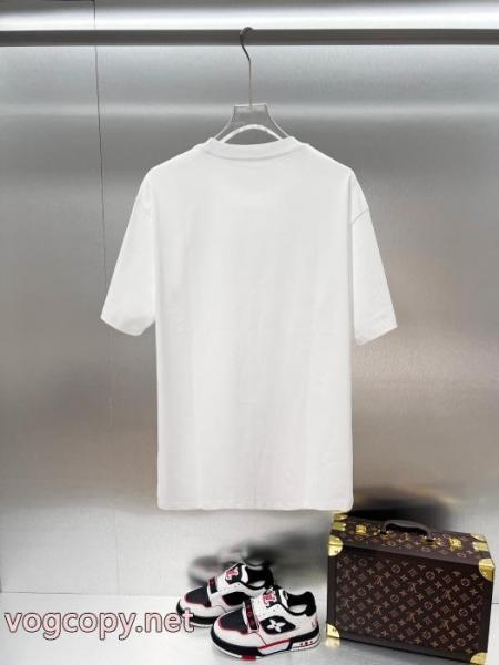 FENDI半袖Tシャツ 2026スーパーコピー先行予約アイテム 大変珍しい HOT送料無料 1