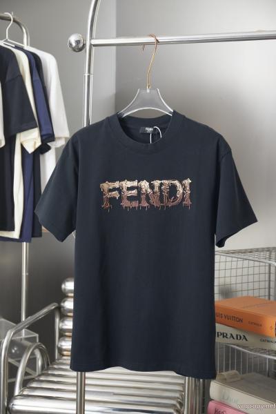 FENDI2026新作新品 上品シックなお品 新作コレクションが登場コピー ブランド 販売半袖Tシャツ 0 