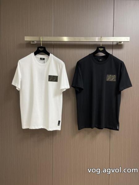 新商品! 今シーズン人気のアイテム 高い人気アイテム通販 ブランド半袖TシャツFENDI 0