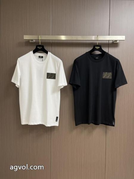 新商品! 今シーズン人気のアイテム 高い人気アイテム通販 ブランド半袖TシャツFENDI 3