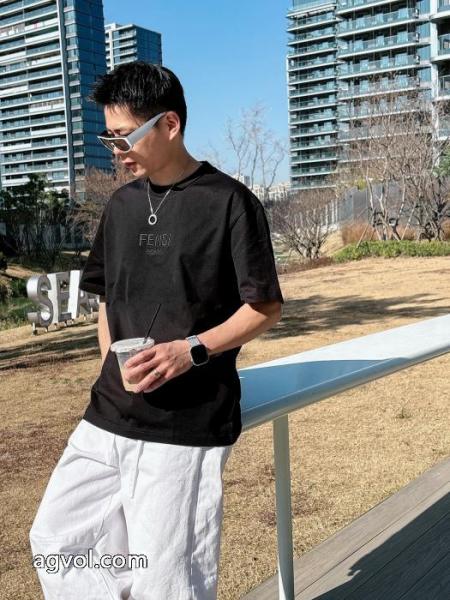 ブランド コピー 通販FENDI楽天最安値に挑戦 男女通用 大好評半袖Tシャツ 4