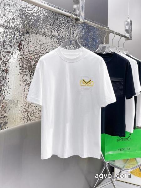 FENDIコピー 商品 通販半袖Tシャツ人目を引く存在感 上質な素材採用 最大の魅力 3