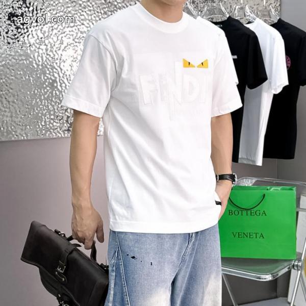 魅力ファッション 着心地抜群! 2026FENDI半袖Tシャツスーパー コピー 販売 1
