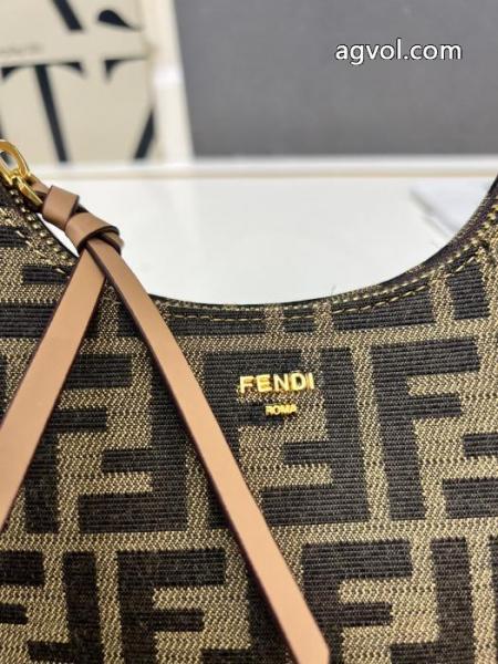 バッグ偽 ブランド 購入最新でおしゃれな 最先端ファション 愛用者が続出中FENDI. 6