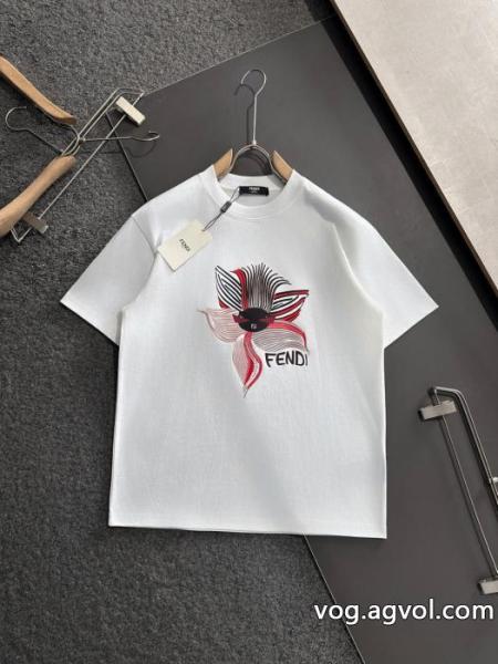FENDI一番素敵 定番人気　薄手柔らか 全国無料品質保証Tシャツブランド 品 コピー. 0 