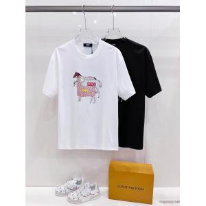 人気を誇る 超HOT新品商品 安定した質感ブランド 偽物FENDI半袖Tシャツ