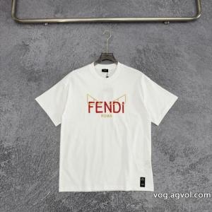 半袖Tシャツブランド コピー 着払いFENDIセレブ愛用 最新入荷 新作コレクション