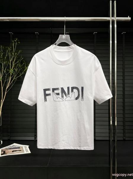 おしゃれ上級者に着 今季爆発的な人気定番商品 ファッションの最先端!通販 ブランド半袖TシャツFENDI 0