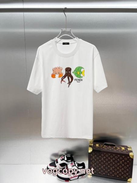 正規品保証 肌触りの着心地が良く 2026新作登場半袖Tシャツブランド アクセサリー 激安FENDI 2