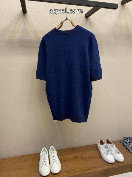 今シーズンのトレンドアイテム 個性派 在庫確保済FENDITシャツブランド コピー 通販. 2