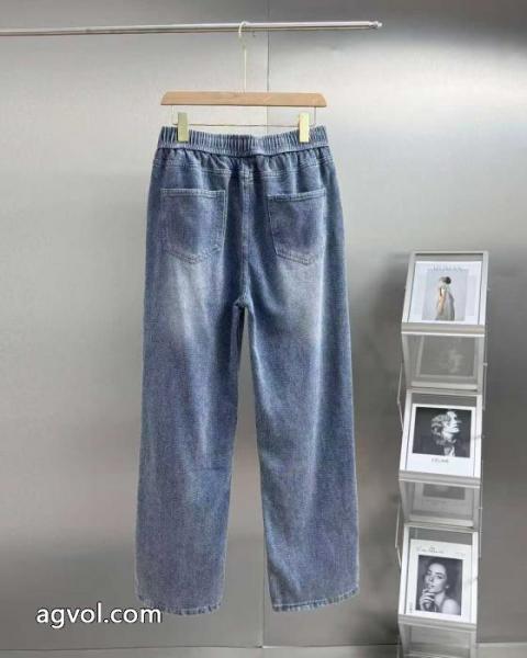 注目作品 お買得セール オシャレさんお勧め!FENDIジーンズコピー ブランド 販売 1