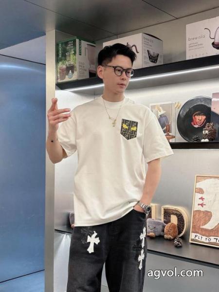 スーパーコピー2026半袖Tシャツ新作限定大人でお上品 お気に入り 最新商品即完売必至FENDI 1