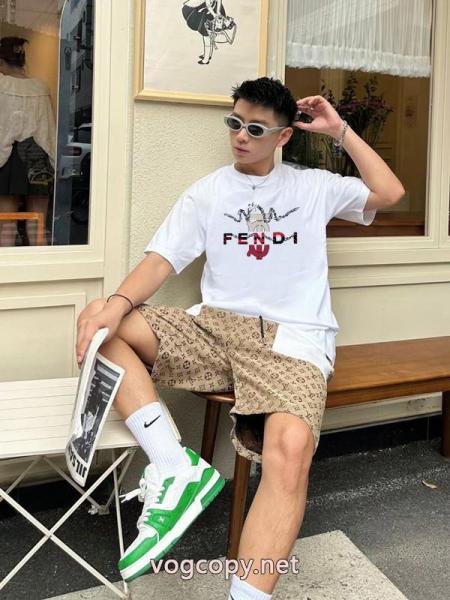 ブランド 品 激安 通販好感度265% 海外大人気 超優秀FENDI半袖Tシャツ 1