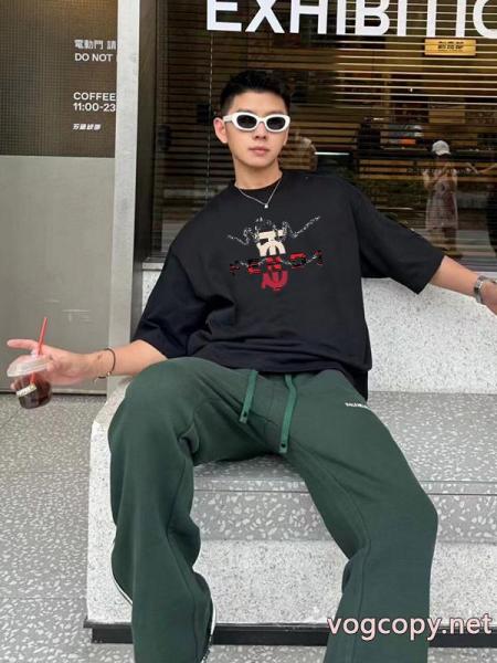 ブランド 品 激安 通販好感度265% 海外大人気 超優秀FENDI半袖Tシャツ 3