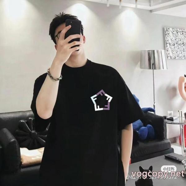 コピー 商品 通販半袖Tシャツ今季流行り 絶対欲しい 話題人気商品FENDI 3