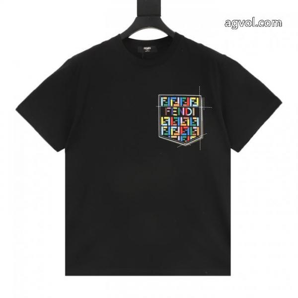 半袖Tシャツ新作数量限定セール 2026定番新作 セレブ愛用ブランド 偽物 激安FENDI 1