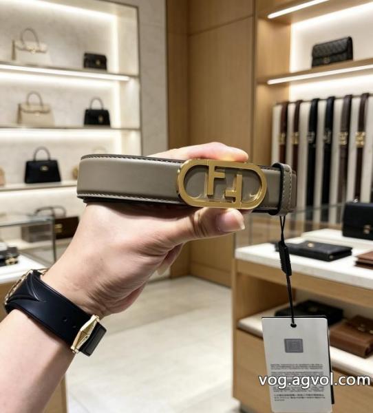  ベルト期間限定VIPセール 大人っぽい印象が素敵 気分が上がる憧れブランドコピー ブランド 通販FENDI. 0 