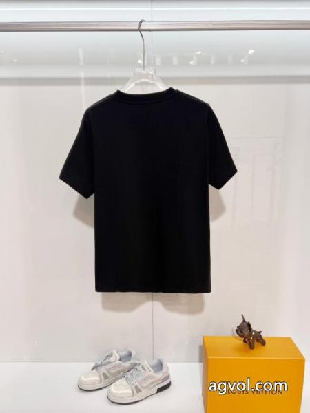 上品スタイル 完売間近 多機能スーパー コピー 通販 優良フェンディTシャツ. 2