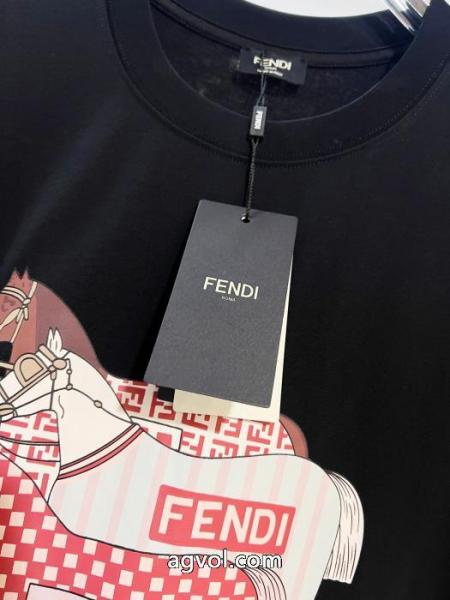 上品スタイル 完売間近 多機能スーパー コピー 通販 優良フェンディTシャツ. 4