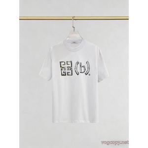 GIVENCHYブランド コピー 販売半袖Tシャツ注目のアイテム 海外大人気アイテム 個性的な素材感も魅力