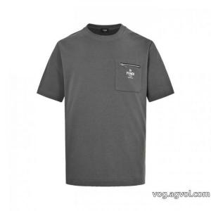激安 通販 専門店相性抜群のコンビ 人気新品 優秀なFENDI半袖Tシャツ