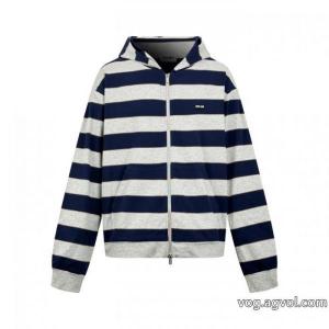 高級感ある 海外モデル 新作在庫希少パーカーMIUMIUコピー 商品 ブランド