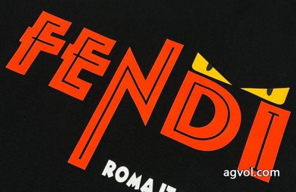 Tシャツセレブが愛す  トレンド感溢れる 快適さと洗練された表情ブランド 偽物 激安 通販フェンディ. 5 