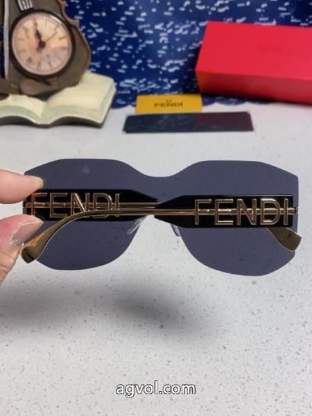 偽物 ブランドFENDI安い海外限定 セールで入手! お洒落自在  サングラス. 5 
