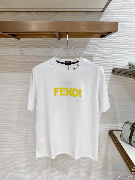 26ss海外直営 セールで早い者勝ち 安定感があり半袖Tシャツコピー ブランドFENDI 0 