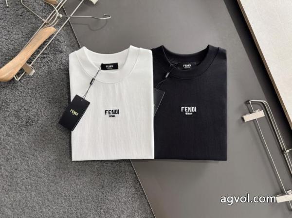 長袖TシャツFENDI激安 通販 専門店有名人の愛用品 目が離せない 新登場 4