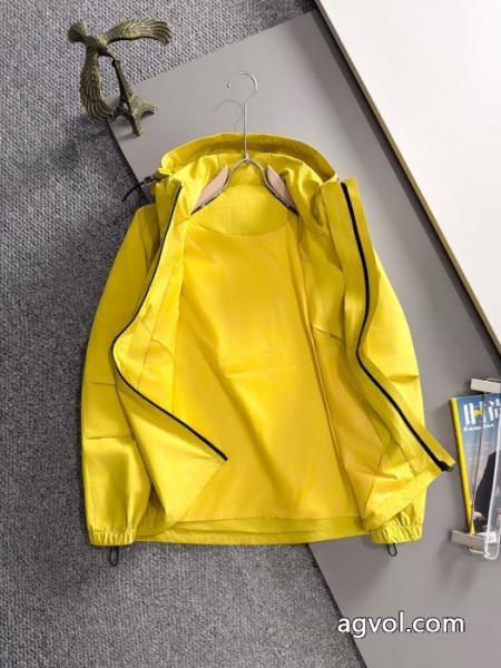 世界中で爆発的人気 最新作入荷 2026秋冬の定番新品到来!ブランド スーパー コピーコートFENDI. 6 